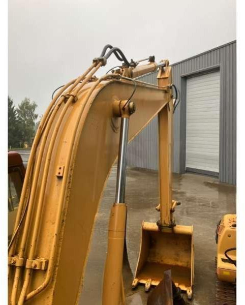 Case 888CK lízing Case 888CK: 9 kép. Case 888CK lízing Case 888CK: 9 kép.