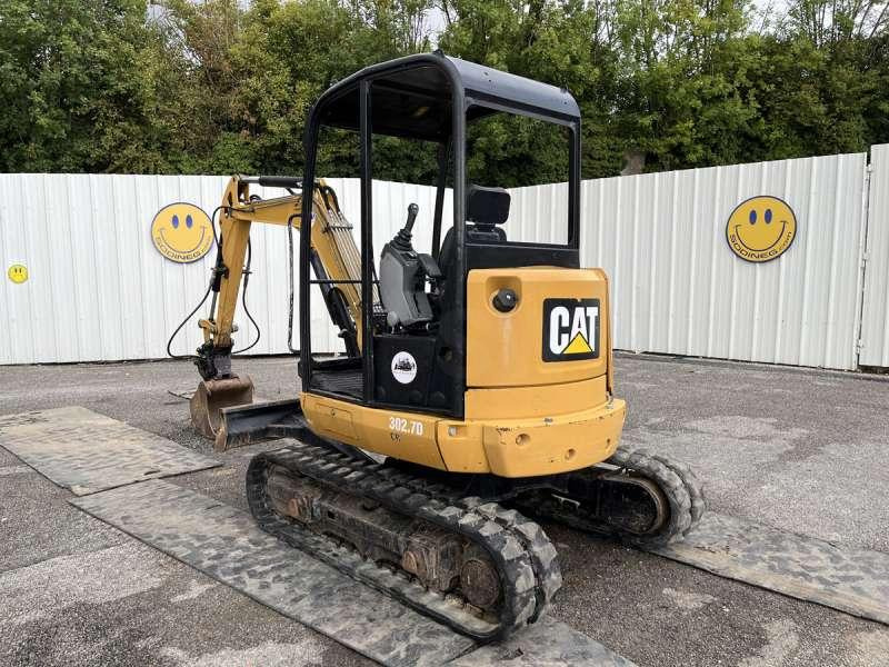 Caterpillar 302.7DCR - Minikotró: 4 kép. Caterpillar 302.7DCR - Minikotró: 4 kép.