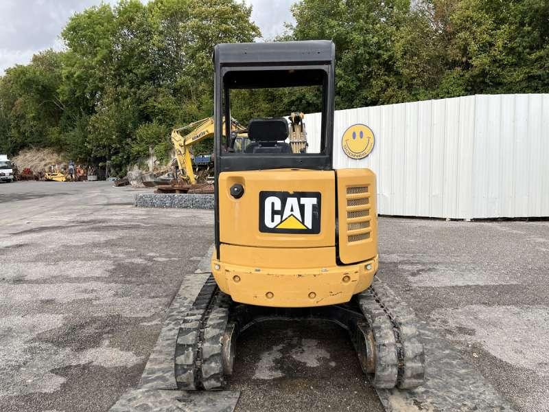 Minikotró Caterpillar 302.7DCR: 9 kép.