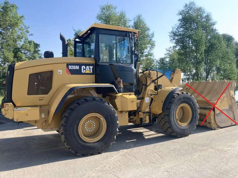 Caterpillar 926M - Gumikerekes homlokrakodó: 2 kép. Caterpillar 926M - Gumikerekes homlokrakodó: 2 kép.