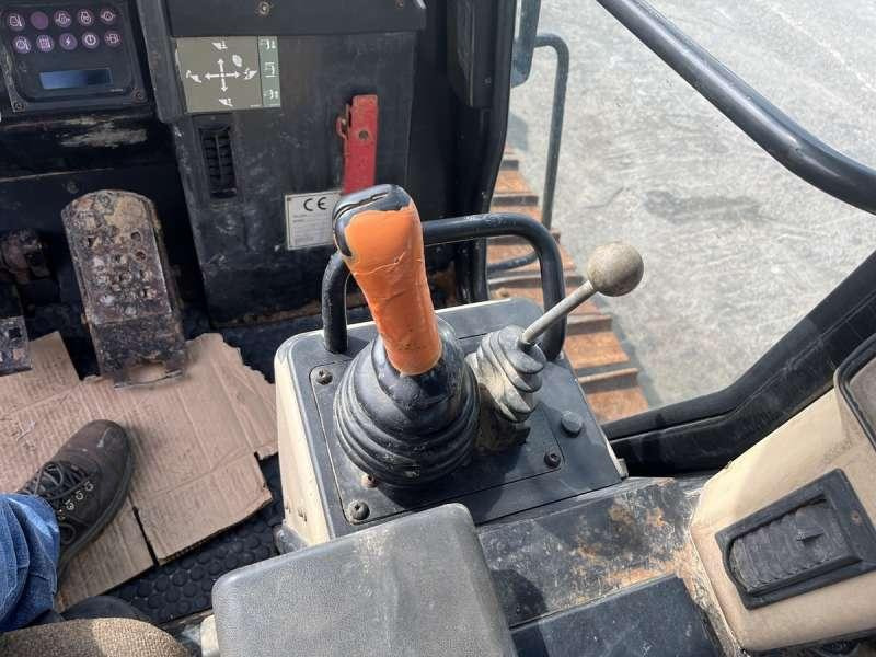 Caterpillar 953C2 lízing Caterpillar 953C2: 48 kép.