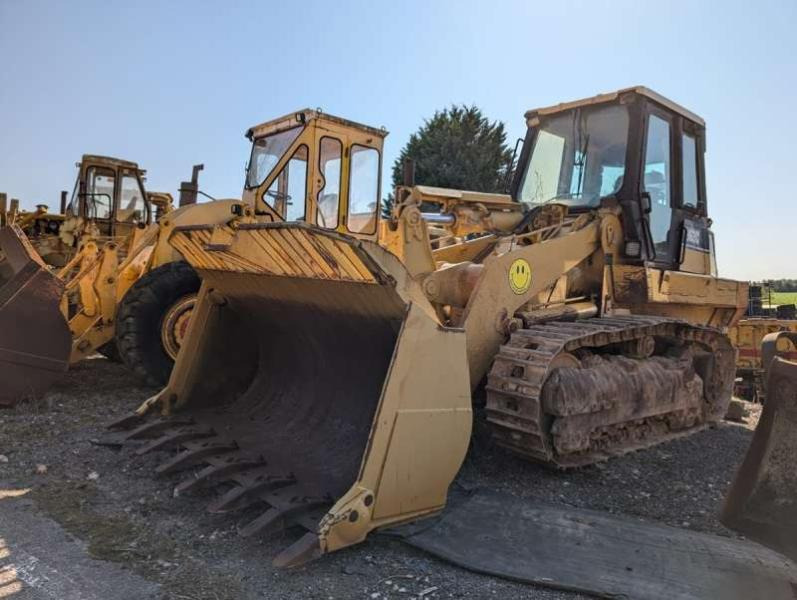 Caterpillar 963C - POUR PIECES - Lánctalpas homlokrakodó: 1 kép. Caterpillar 963C - POUR PIECES - Lánctalpas homlokrakodó: 1 kép.