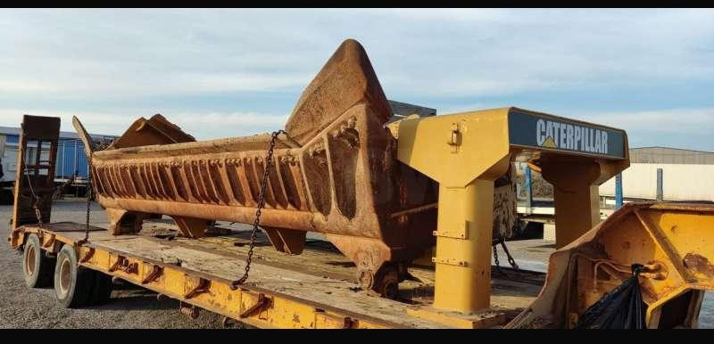 Buldózer Caterpillar D10 DEPOT BARCELONE: 11 kép.