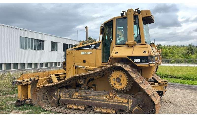 Caterpillar D6N FTC LGP - Buldózer: 4 kép. Caterpillar D6N FTC LGP - Buldózer: 4 kép.