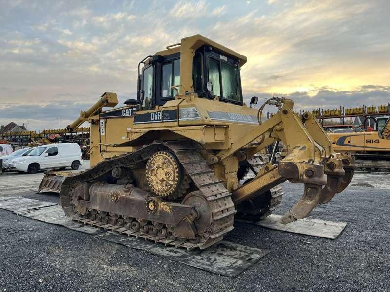 Caterpillar D6RXL - Buldózer: 5 kép. Caterpillar D6RXL - Buldózer: 5 kép.