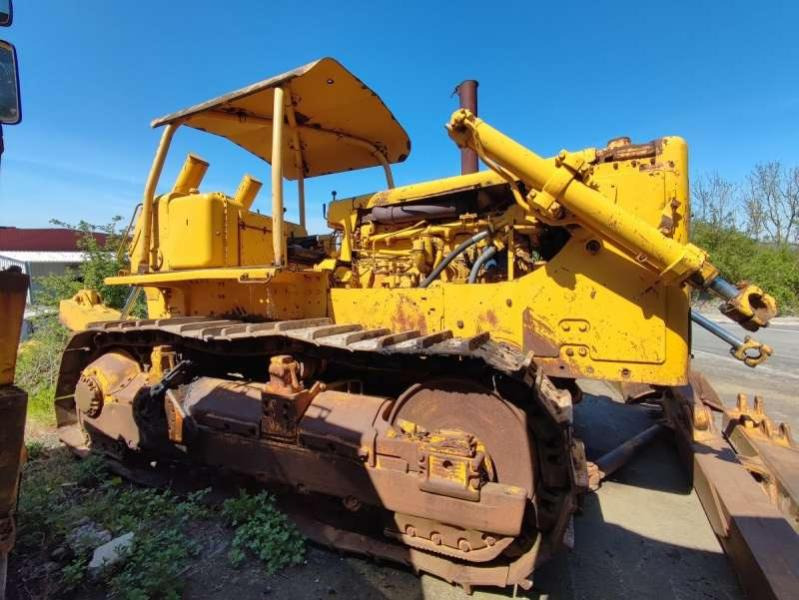 Caterpillar D8K + Porte Engins - Buldózer: 3 kép. Caterpillar D8K + Porte Engins - Buldózer: 3 kép.