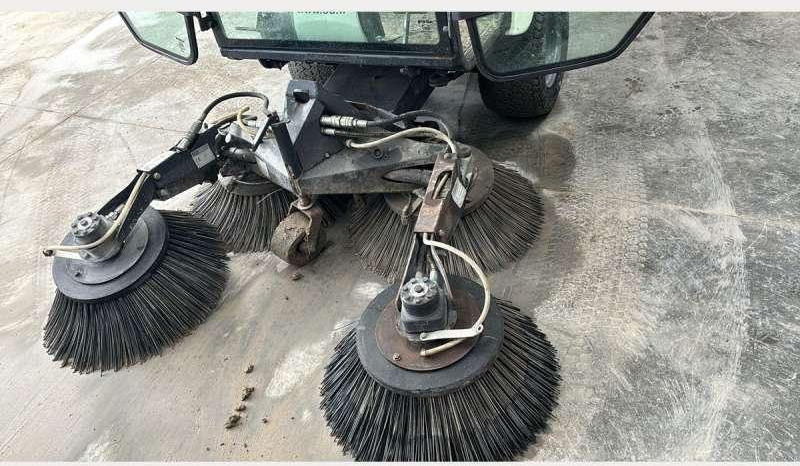 EGHOLM MASKINER 22A - Utcaseprő gép: 2 kép. EGHOLM MASKINER 22A - Utcaseprő gép: 2 kép.