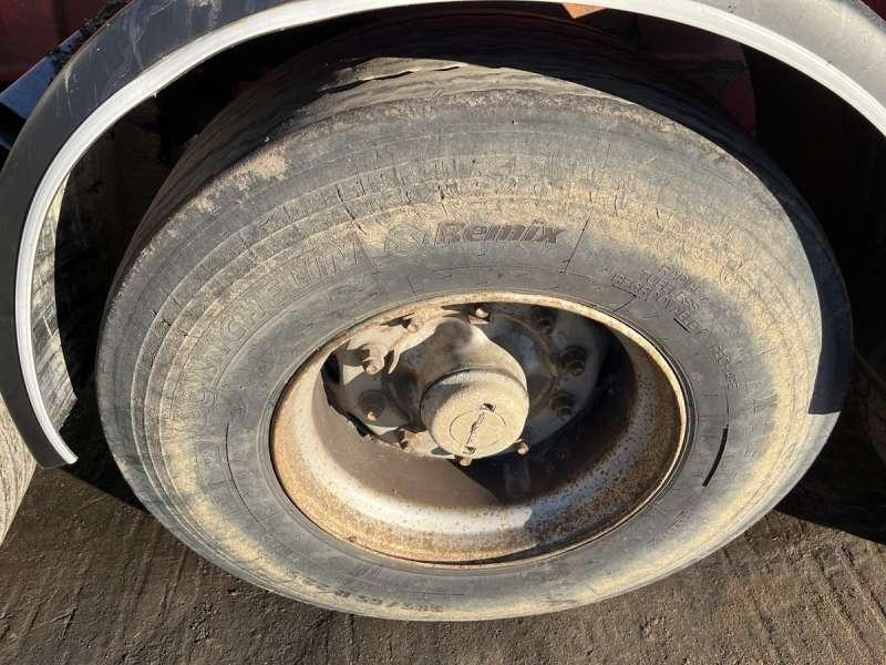 Rönkszállító félpótkocsi Fruehauf GRUMIERE 3 ESSIEUX: 23 kép.