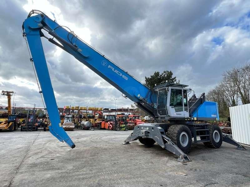 Fuchs MHL 350 - Hulladék kotró: 4 kép. Fuchs MHL 350 - Hulladék kotró: 4 kép.