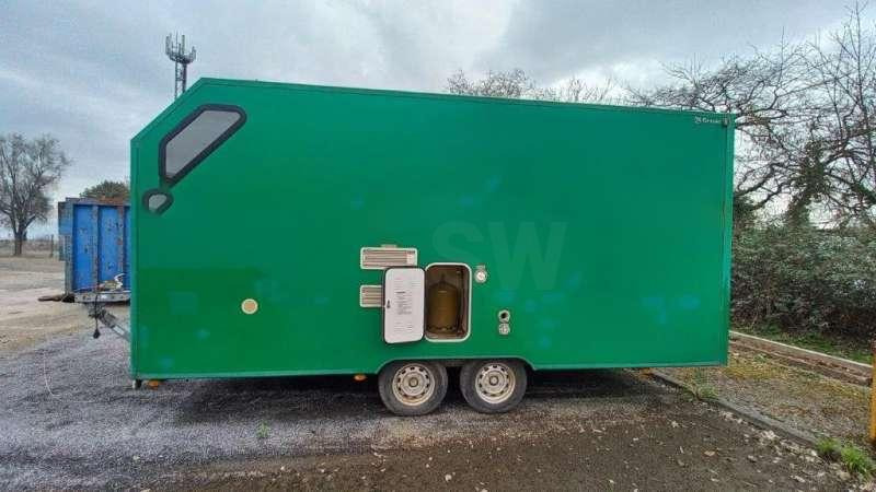 GRUAU BARAQUE DE CHANTIER LIBERTY 5200VR - Autó utánfutó: 3 kép. GRUAU BARAQUE DE CHANTIER LIBERTY 5200VR - Autó utánfutó: 3 kép.
