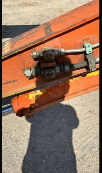 Hitachi ZX210LC-3 - Hulladék kotró: 5 kép. Hitachi ZX210LC-3 - Hulladék kotró: 5 kép.