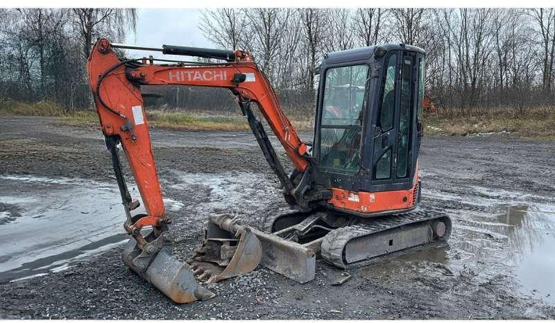 Hitachi ZX33U-3 CLR - Minikotró: 1 kép. Hitachi ZX33U-3 CLR - Minikotró: 1 kép.
