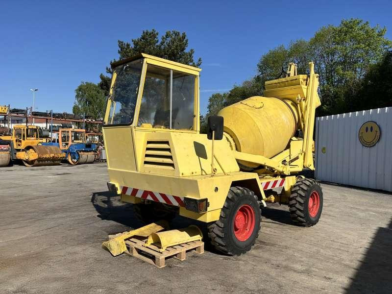 IMECA 1T4087 - Betonkeverő: 2 kép. IMECA 1T4087 - Betonkeverő: 2 kép.