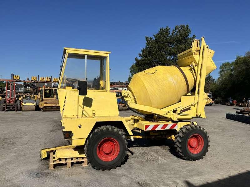 IMECA 1T4087 - Betonkeverő: 3 kép. IMECA 1T4087 - Betonkeverő: 3 kép.