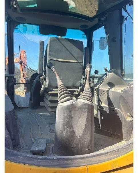 Kotrórakodó Jcb 4CX: 8 kép.