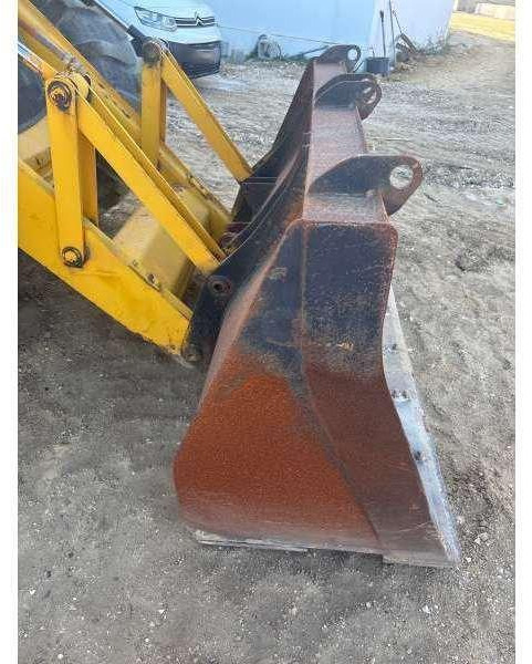 Jcb 4CX - Kotrórakodó: 5 kép. Jcb 4CX - Kotrórakodó: 5 kép.