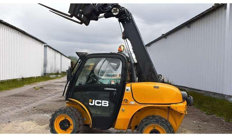 Jcb 520-40 4WS - Teleszkópos rakodó: 4 kép. Jcb 520-40 4WS - Teleszkópos rakodó: 4 kép.
