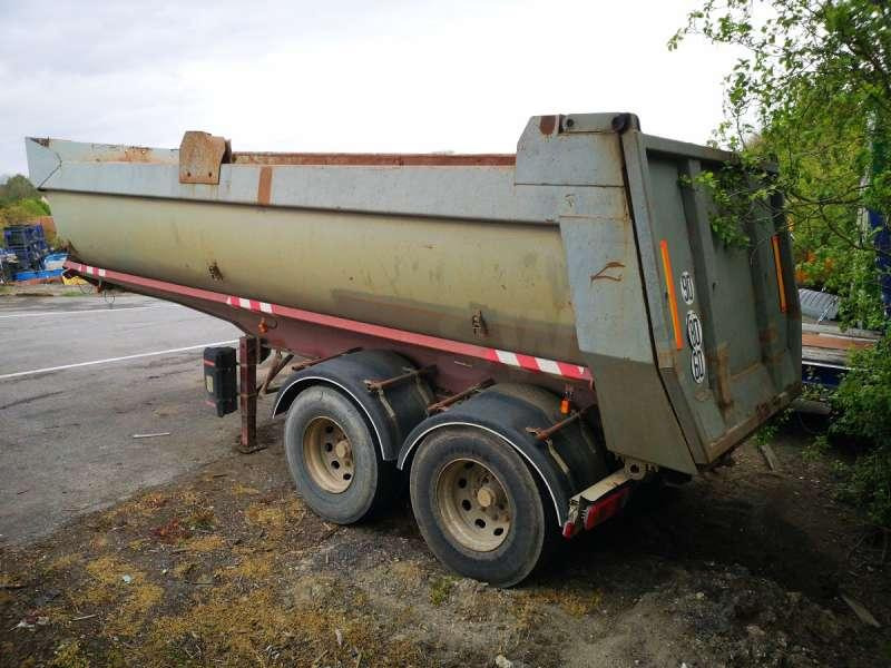 Kaiser KAISER 2 ESSIEUX - Félpótkocsi billenőplatós: 2 kép. Kaiser KAISER 2 ESSIEUX - Félpótkocsi billenőplatós: 2 kép.