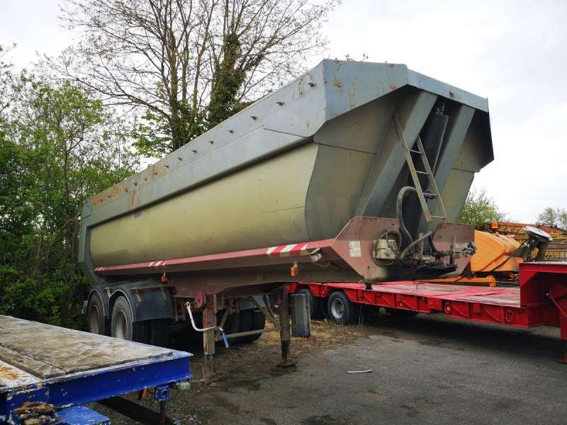 Kaiser KAISER 2 ESSIEUX - Félpótkocsi billenőplatós: 3 kép. Kaiser KAISER 2 ESSIEUX - Félpótkocsi billenőplatós: 3 kép.