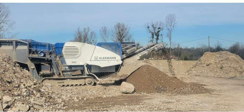Kleemann A MACHOIRE MC 110 EVO - Törőgép: 2 kép. Kleemann A MACHOIRE MC 110 EVO - Törőgép: 2 kép.