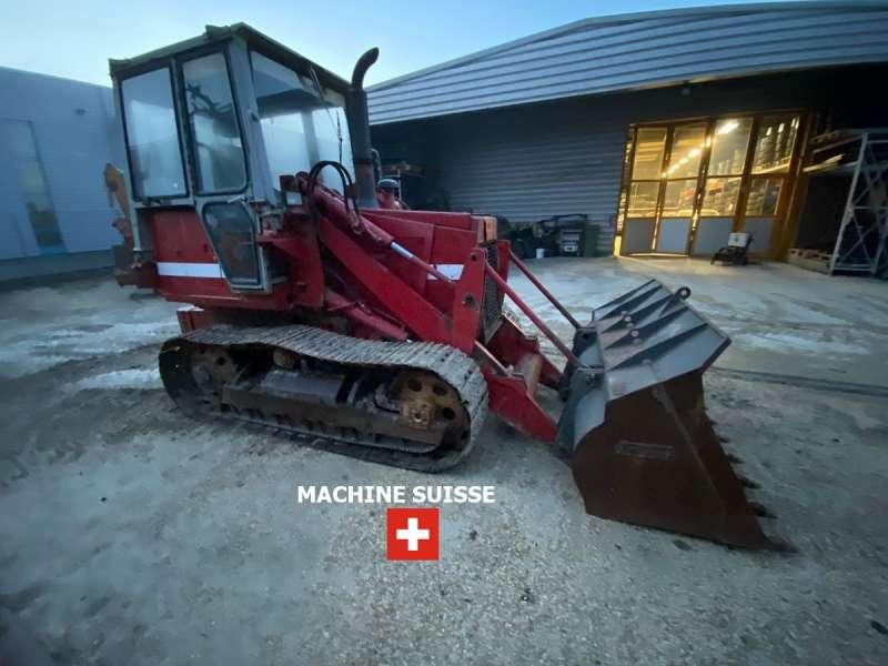 Komatsu D31S-20 - Lánctalpas homlokrakodó: 1 kép. Komatsu D31S-20 - Lánctalpas homlokrakodó: 1 kép.