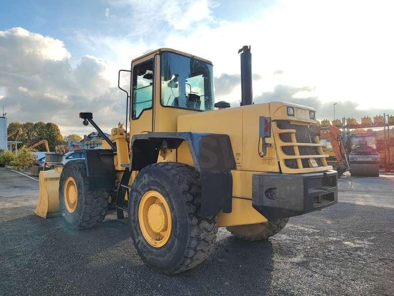 Komatsu WA270-3 - Gumikerekes homlokrakodó: 5 kép. Komatsu WA270-3 - Gumikerekes homlokrakodó: 5 kép.