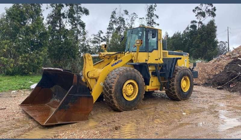 Komatsu WA470-3A - Gumikerekes homlokrakodó: 1 kép. Komatsu WA470-3A - Gumikerekes homlokrakodó: 1 kép.