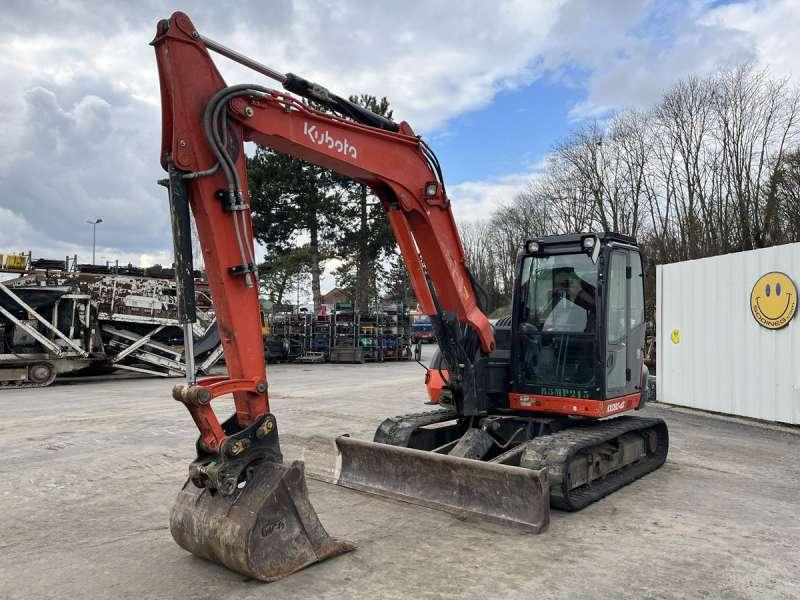 Kubota KX080-4A - Lánctalpas kotró: 3 kép. Kubota KX080-4A - Lánctalpas kotró: 3 kép.