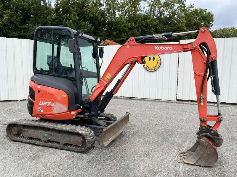 Kubota U27-4 - Minikotró: 1 kép. Kubota U27-4 - Minikotró: 1 kép.