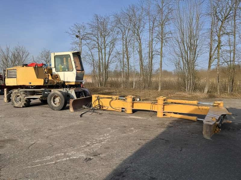 Liebherr A316 - POUR PIECES - Gumikerekes kotró: 1 kép. Liebherr A316 - POUR PIECES - Gumikerekes kotró: 1 kép.