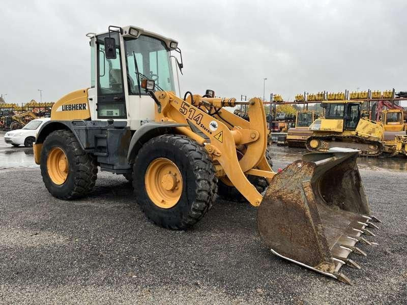 Gumikerekes homlokrakodó Liebherr L514 Stereo: 7 kép. Gumikerekes homlokrakodó Liebherr L514 Stereo: 7 kép.