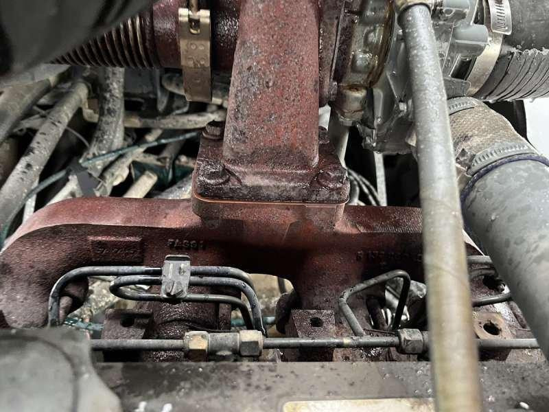 Gumikerekes homlokrakodó Liebherr L514 Stereo: 33 kép. Gumikerekes homlokrakodó Liebherr L514 Stereo: 33 kép.