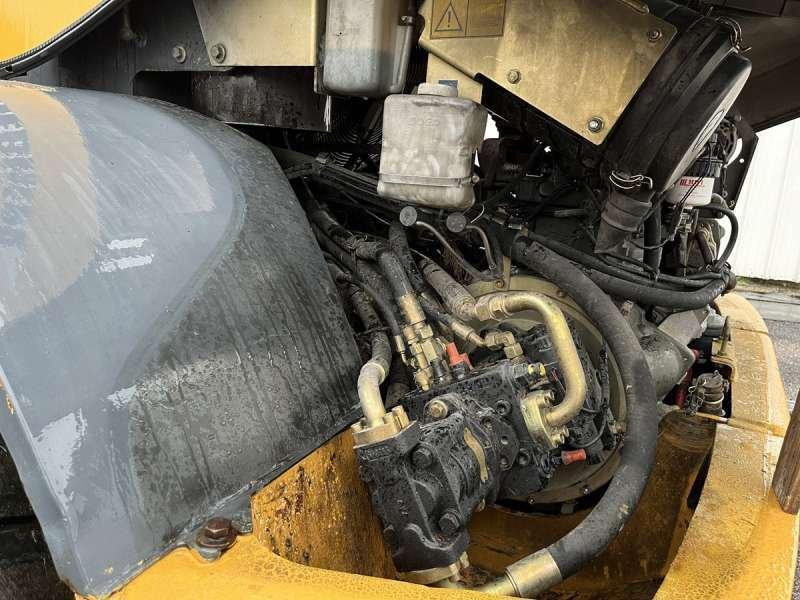 Gumikerekes homlokrakodó Liebherr L514 Stereo: 38 kép. Gumikerekes homlokrakodó Liebherr L514 Stereo: 38 kép.