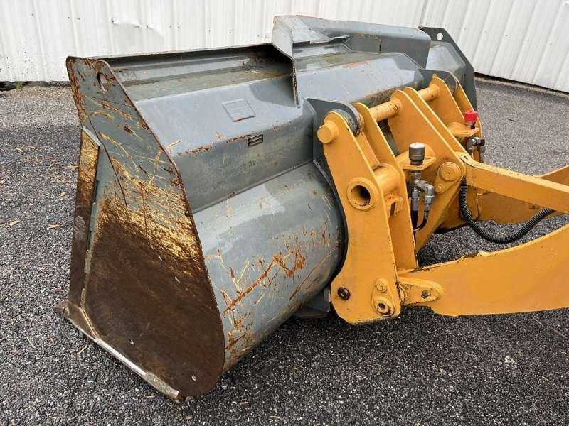 Gumikerekes homlokrakodó Liebherr L514 Stereo: 11 kép. Gumikerekes homlokrakodó Liebherr L514 Stereo: 11 kép.