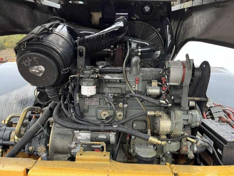 Gumikerekes homlokrakodó Liebherr L514 Stereo: 27 kép. Gumikerekes homlokrakodó Liebherr L514 Stereo: 27 kép.