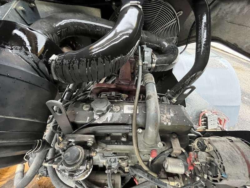 Gumikerekes homlokrakodó Liebherr L514 Stereo: 36 kép. Gumikerekes homlokrakodó Liebherr L514 Stereo: 36 kép.