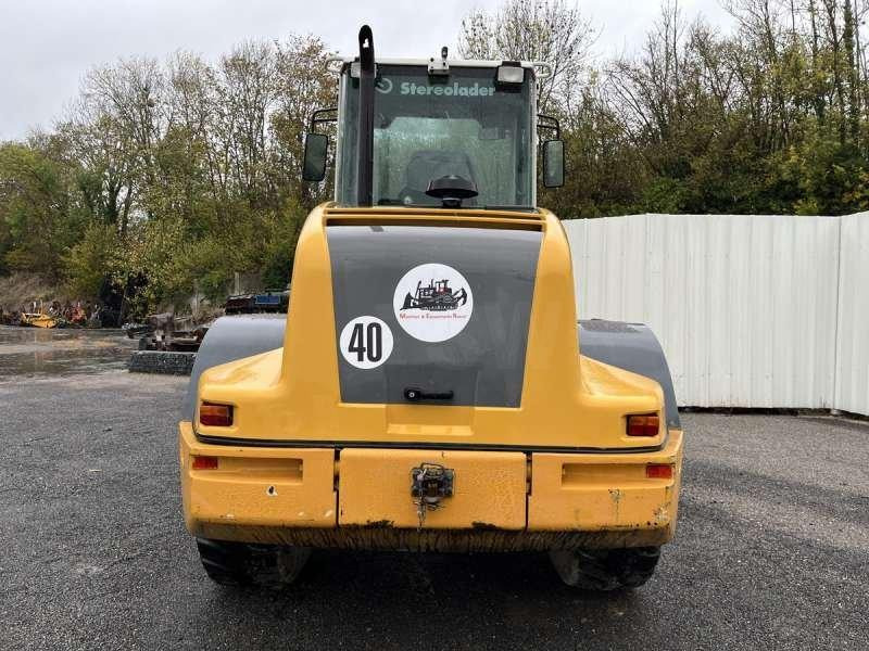 Gumikerekes homlokrakodó Liebherr L514 Stereo: 9 kép. Gumikerekes homlokrakodó Liebherr L514 Stereo: 9 kép.