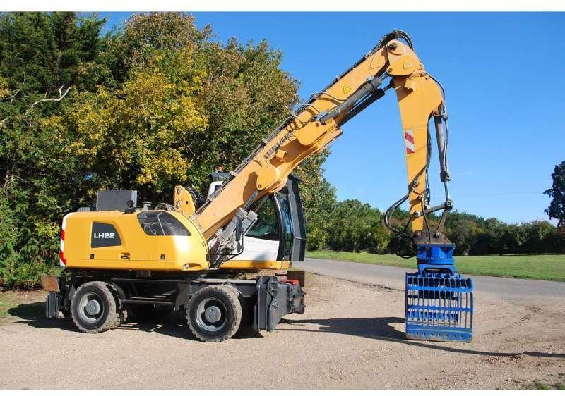 Liebherr LH22M LITRONIC - Hulladék kotró: 3 kép. Liebherr LH22M LITRONIC - Hulladék kotró: 3 kép.