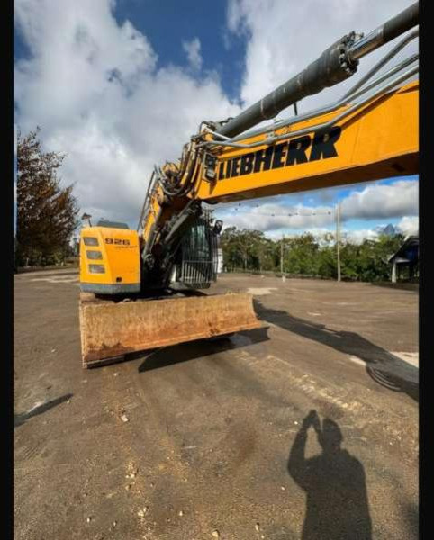 Liebherr R926 COMPACT - Lánctalpas kotró: 5 kép. Liebherr R926 COMPACT - Lánctalpas kotró: 5 kép.