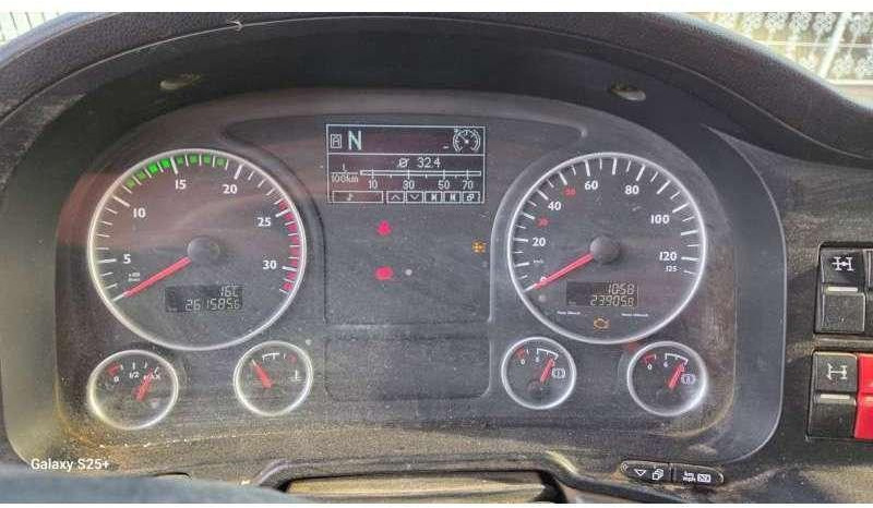 MAN TGS 6X4 - Billenőplatós teherautó: 4 kép. MAN TGS 6X4 - Billenőplatós teherautó: 4 kép.