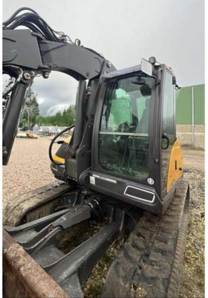 Mecalac 10MCR - Lánctalpas kotró: 5 kép. Mecalac 10MCR - Lánctalpas kotró: 5 kép.