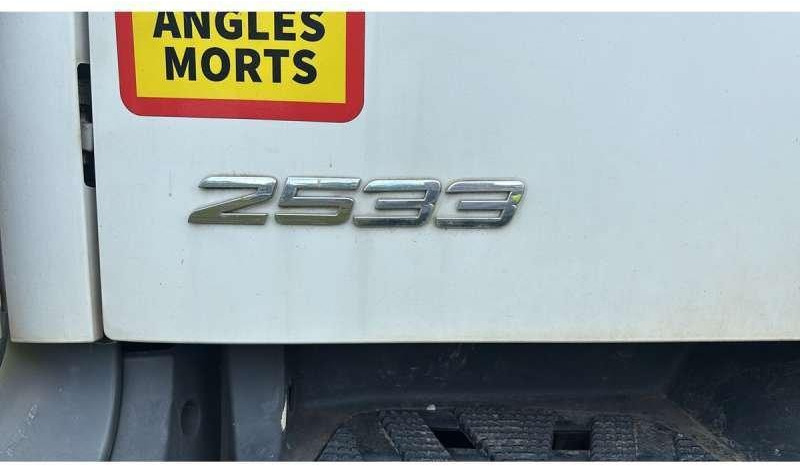 Mercedes ANTOS 2533 - Szemetesautó: 3 kép. Mercedes ANTOS 2533 - Szemetesautó: 3 kép.