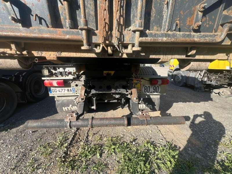 Mercedes AROCS 3253 8X4 - Billenőplatós teherautó: 5 kép. Mercedes AROCS 3253 8X4 - Billenőplatós teherautó: 5 kép.