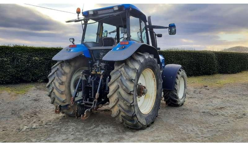 New Holland TM190 - Traktor: 4 kép. New Holland TM190 - Traktor: 4 kép.