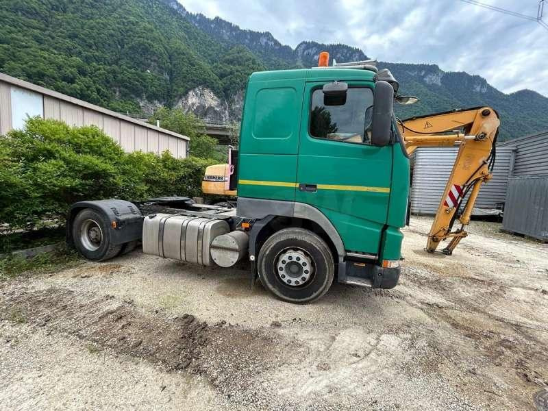 Volvo FH12-420 4X2 - Nyergesvontató: 3 kép. Volvo FH12-420 4X2 - Nyergesvontató: 3 kép.