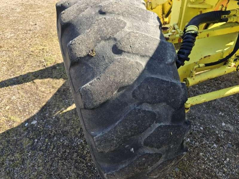 Gréder O and K F106A: 12 kép. Gréder O and K F106A: 12 kép.