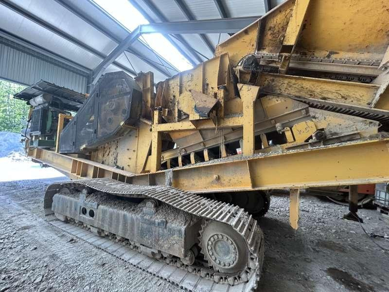 Om À Mâchoire - Törőgép: 5 kép. Om À Mâchoire - Törőgép: 5 kép.