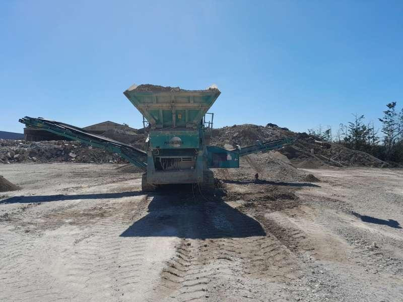 Powerscreen Warrior 1400 - Osztályozó berendezés: 5 kép. Powerscreen Warrior 1400 - Osztályozó berendezés: 5 kép.