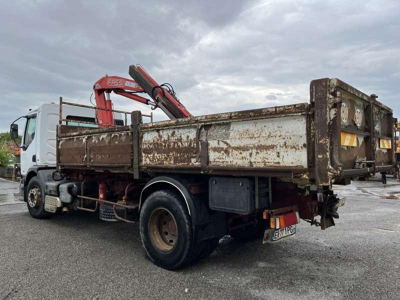 Renault A GRUE PREMIUM 300 - Billenőplatós teherautó: 5 kép. Renault A GRUE PREMIUM 300 - Billenőplatós teherautó: 5 kép.
