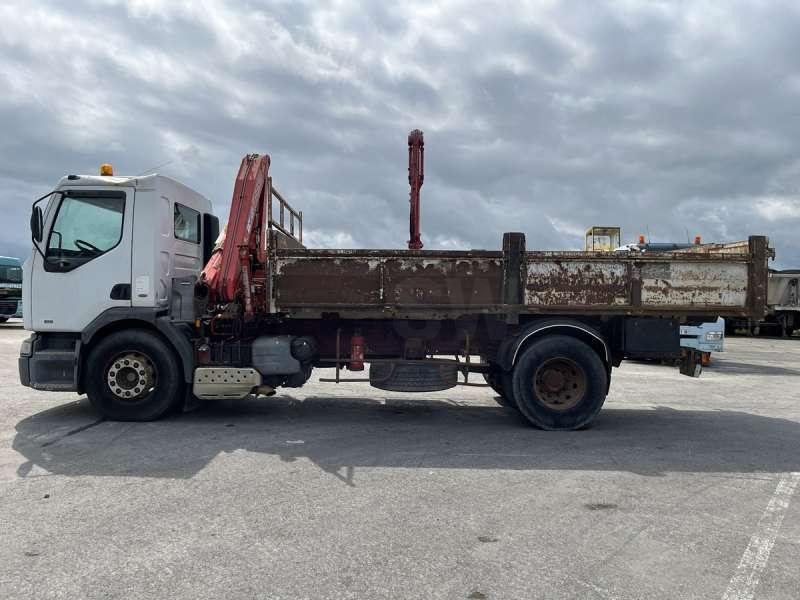 Renault A GRUE PREMIUM 300 - Billenőplatós teherautó: 4 kép. Renault A GRUE PREMIUM 300 - Billenőplatós teherautó: 4 kép.